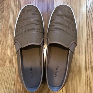 Vince Blair slip on sneaker